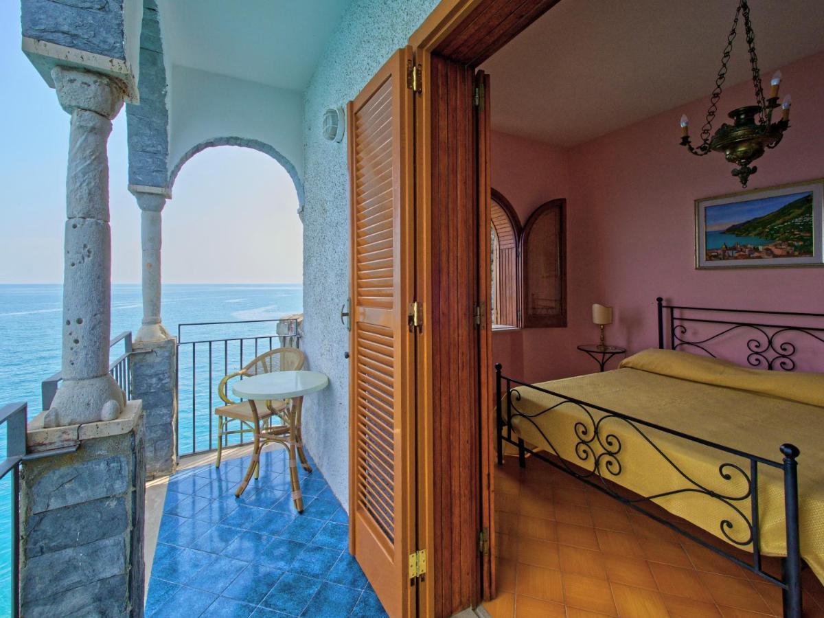 Deluxe Double Room Balcony Sea View